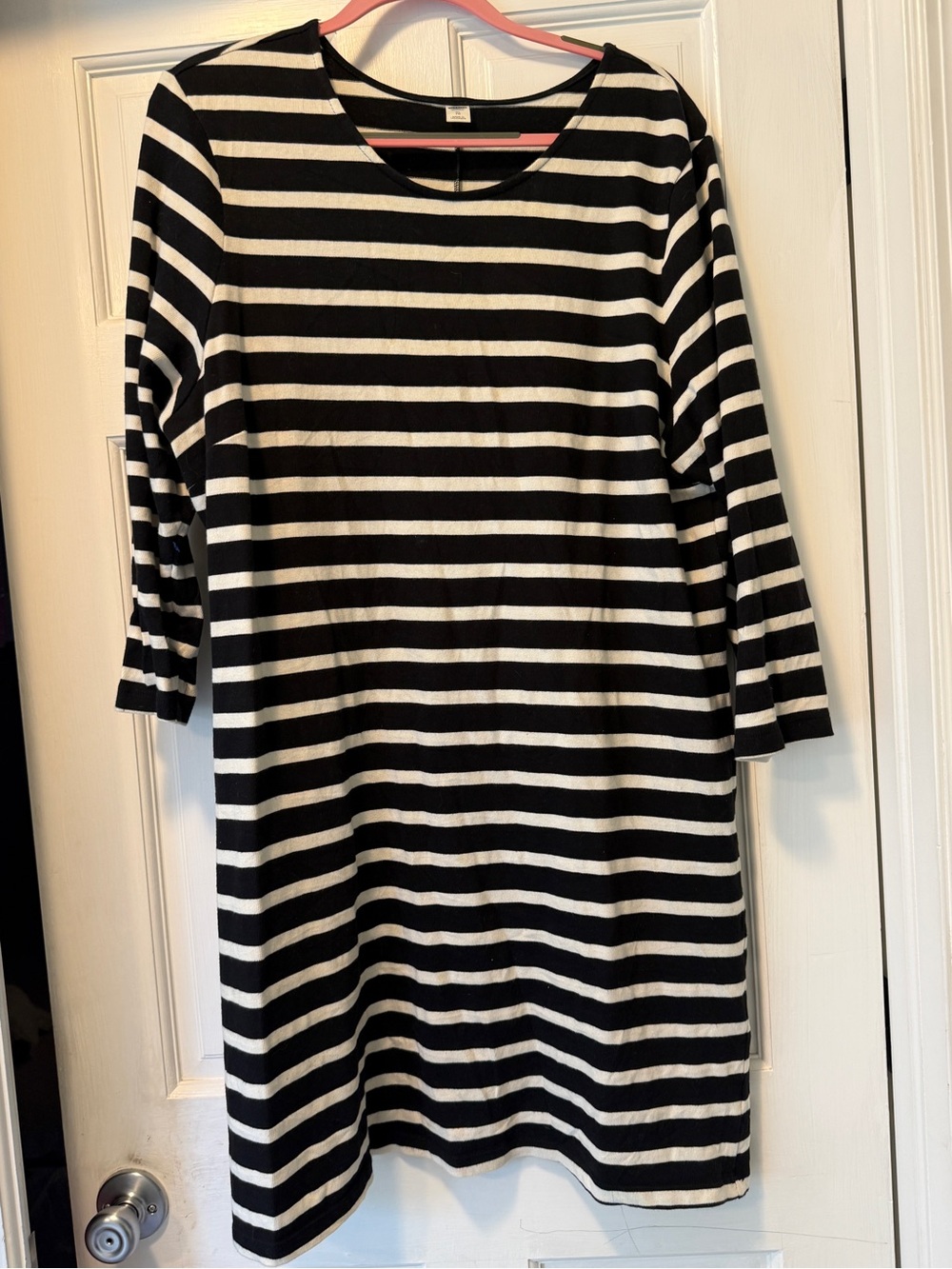 Black and White Striped Women’s boatneck Shift Dress 3/4 sleeve by old navy SzXL